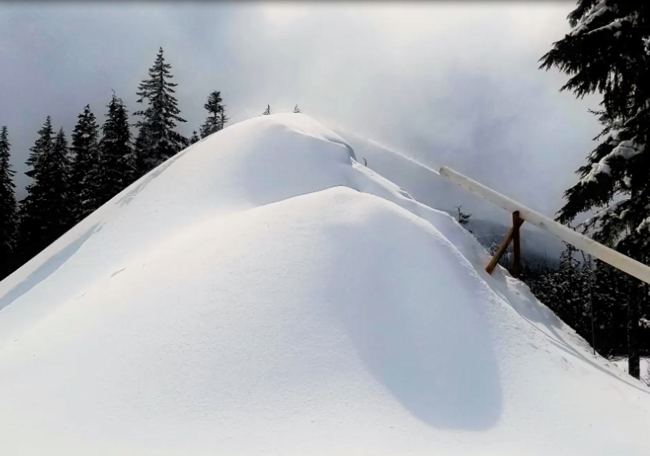 what is Arificial snow ice machine system? 33