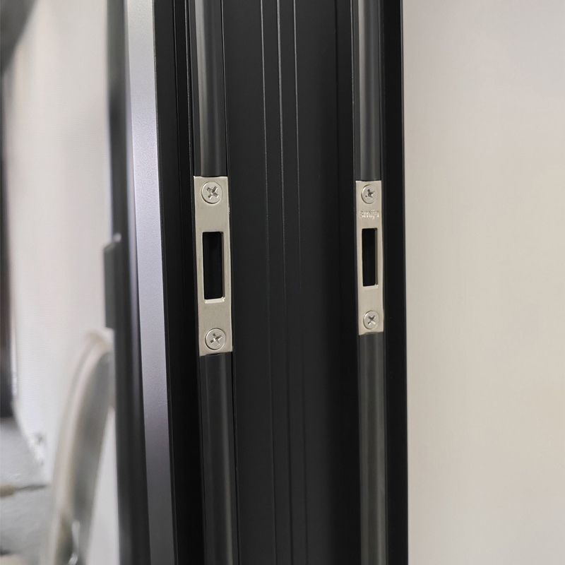 Ventana corredera con umbral escalonado de aluminio con rotura de puente térmico 5