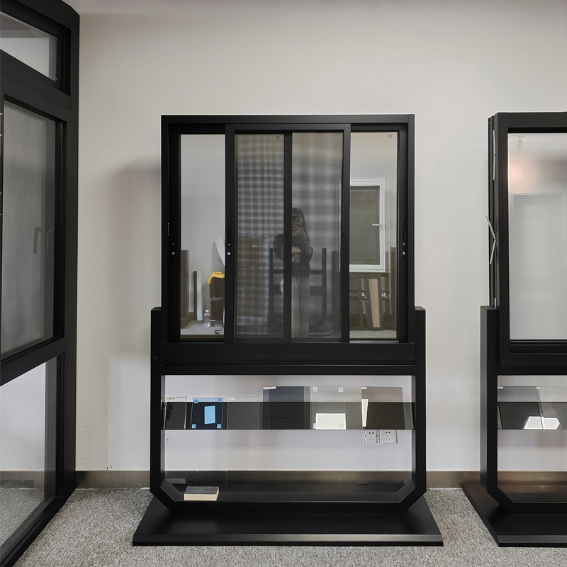 Ventana corredera con umbral escalonado de aluminio con rotura de puente térmico 3