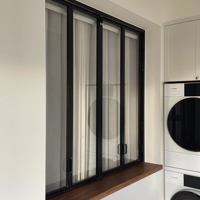 Ventana plegable de aluminio con marco estrecho y perfiles delgados. 2