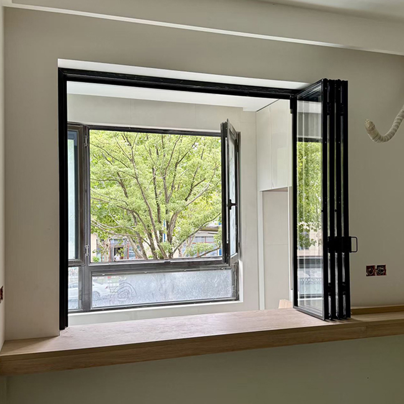 Ventana plegable de aluminio con marco estrecho y perfiles delgados. 5