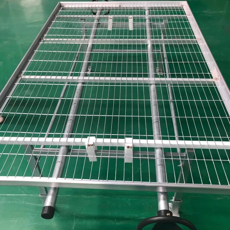 Estufa com bancada móvel em tela metálica expandida – estrutura em alumínio e canteiro de semeadura em aço galvanizado 1