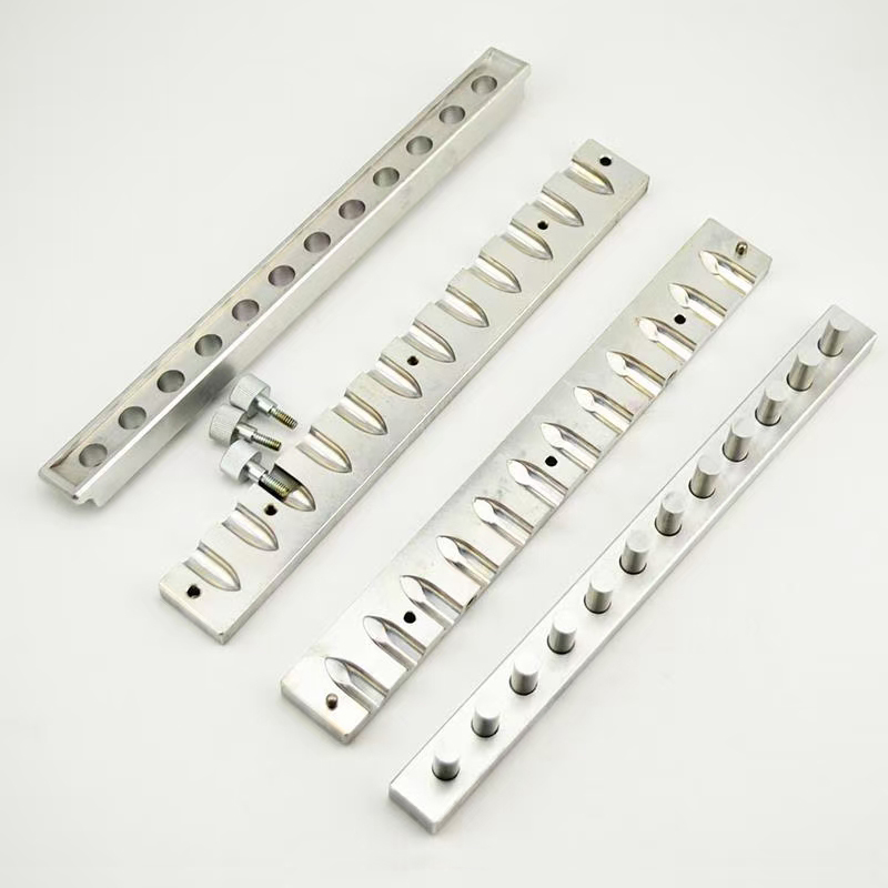 Molde de aluminio para rellenar barras de labios, 12 cavidades. 2