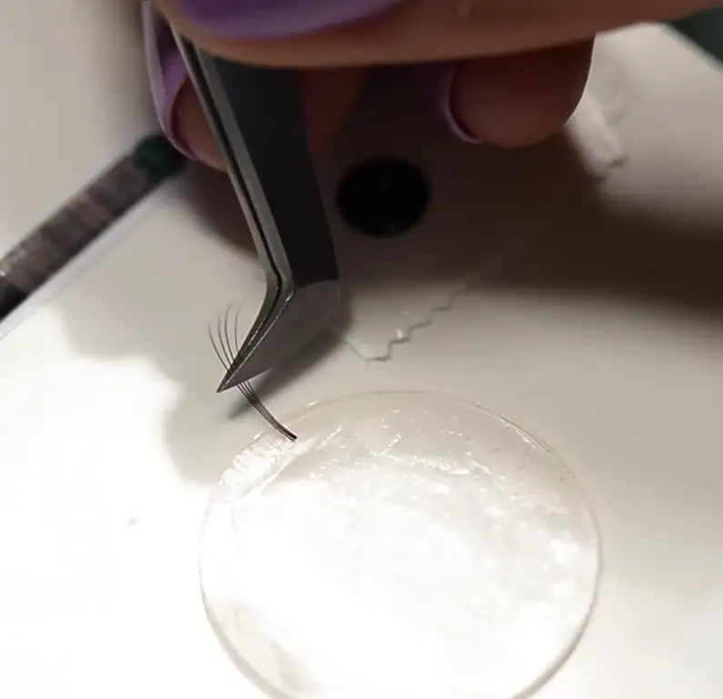 Volume Drop Eyelash Excellence Extensions Glue Restickable Dot 1