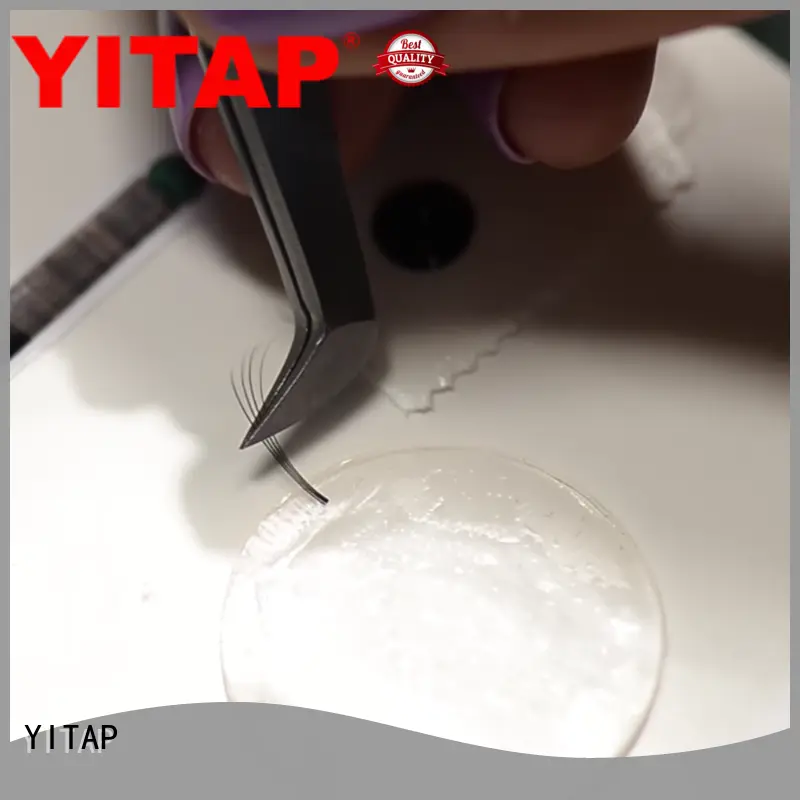 YITAP sticky adhesive dots on a roll for packaging 1