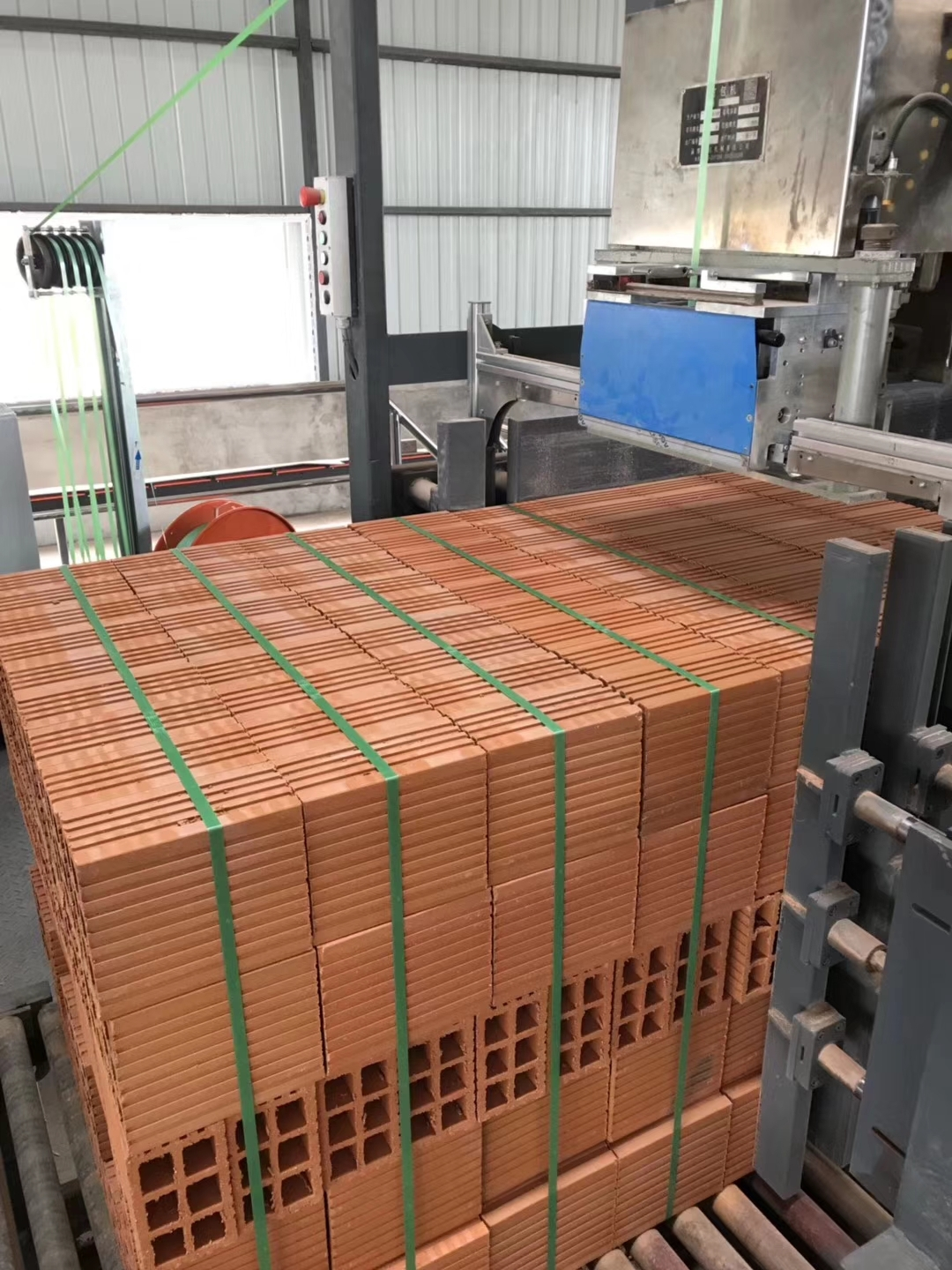 Clay brick packing machine for rotary kiln 1