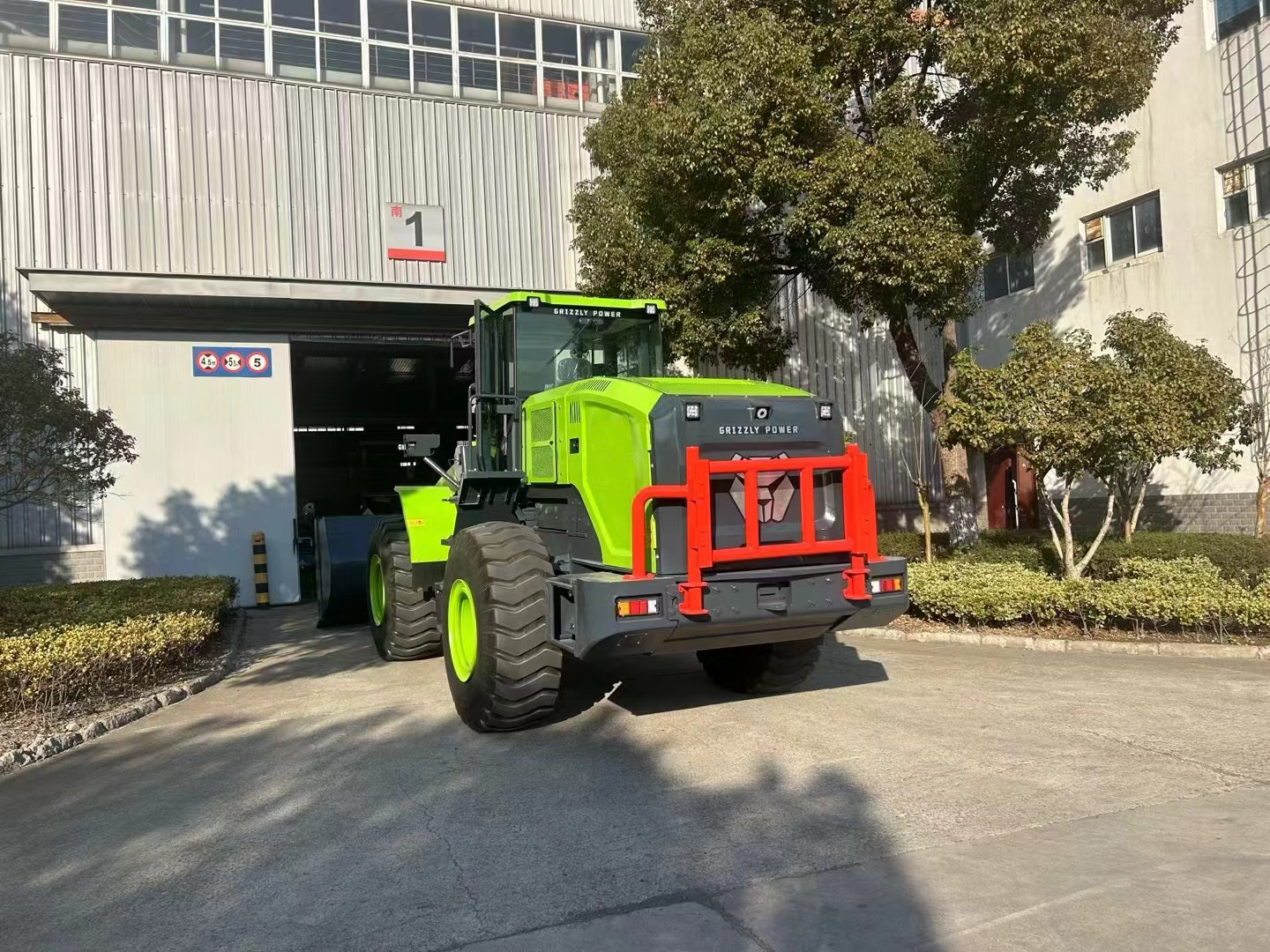 Explore las funciones avanzadas de nuestro proyecto de excavadora de construcción inteligente completado con éxito Productos | Westrong 2