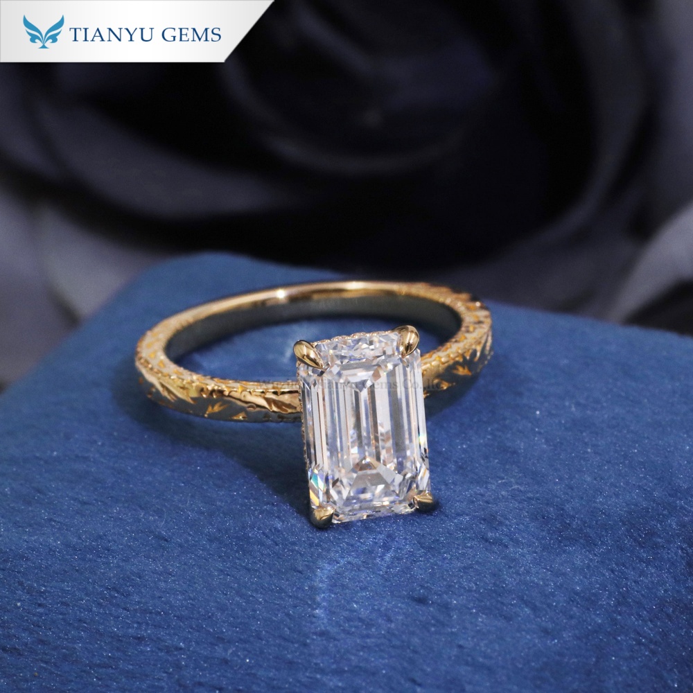 Tianyu Gems Lab Grown Diamond Engagement Ring  Emerald Cut Patterned Gold Wedding Ring 2