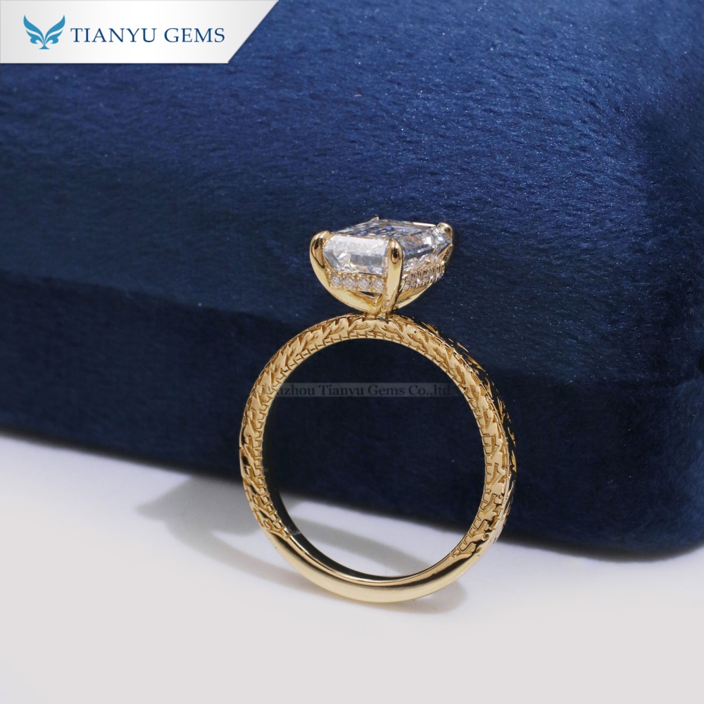 Tianyu Gems Lab Grown Diamond Engagement Ring  Emerald Cut Patterned Gold Wedding Ring 3