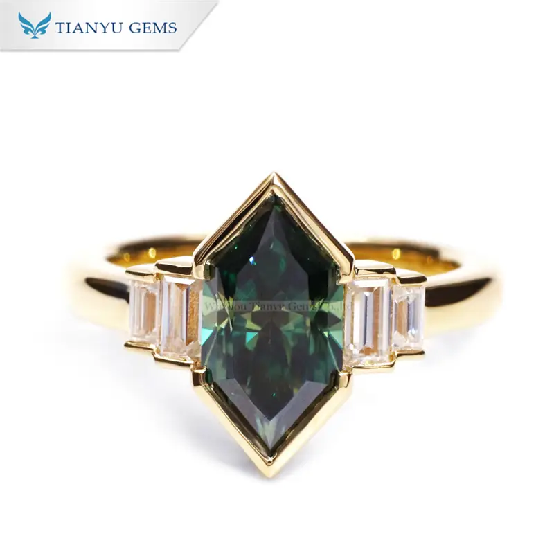 Tianyu Gems Green Moissanite Ring Rhombus 18K Wedding Ring For Women 1