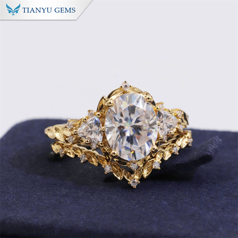 Tianyu Gems Oval Trillion Moissanite Diamond Wedding Ring Set 18k Yellow Gold Engagement Ring Set 2
