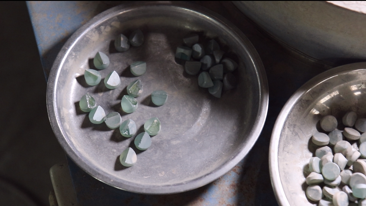 Tianyu gems green radiant loose gemstones coloured moissanite 10