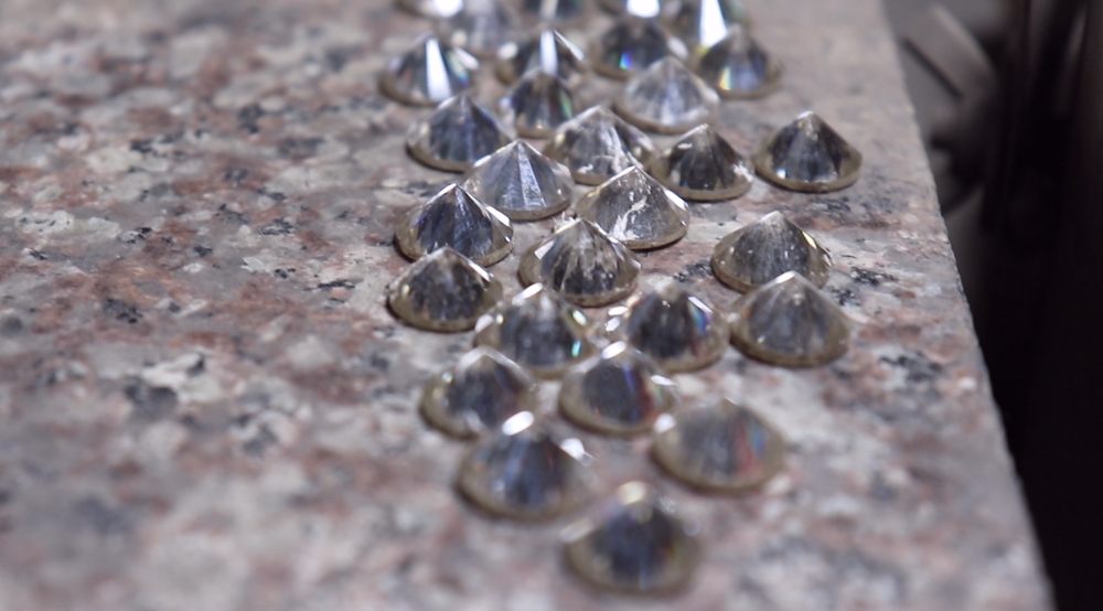 Tianyu gems green radiant loose gemstones coloured moissanite 11