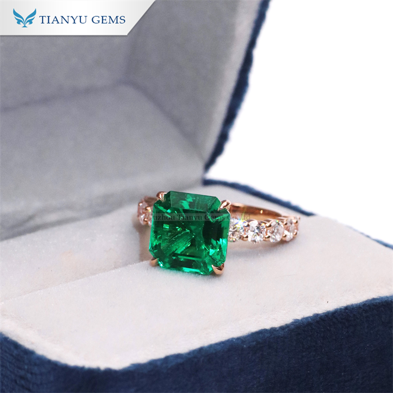 18K Gold Lab Grown Asscher Cut Emerald Ring 2