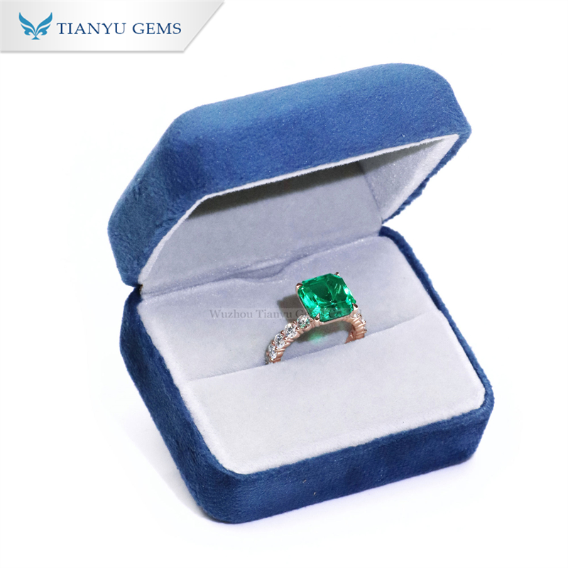 18K Gold Lab Grown Asscher Cut Emerald Ring 7