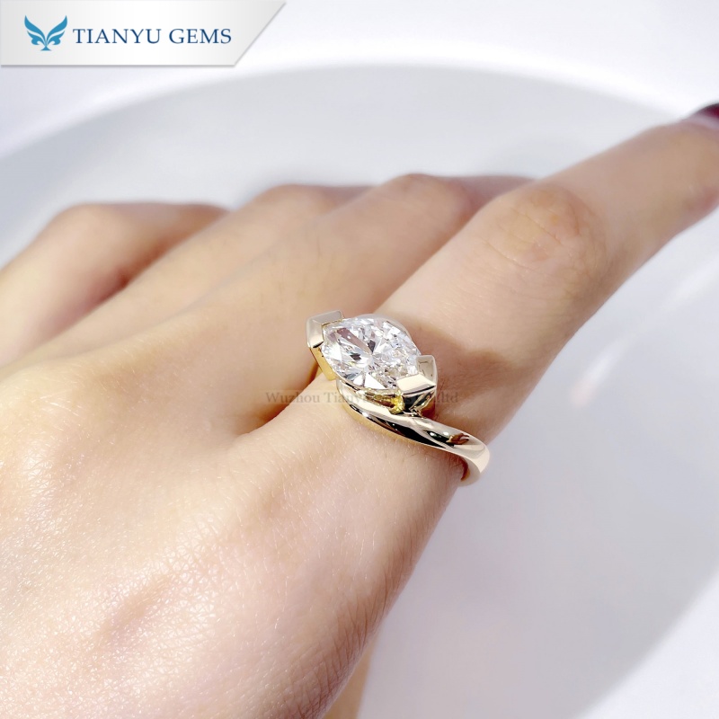 Tianyu Gems Marquise Cut Lab Grown Diamond Ring 18k Yellow Gold Twist Ring 4