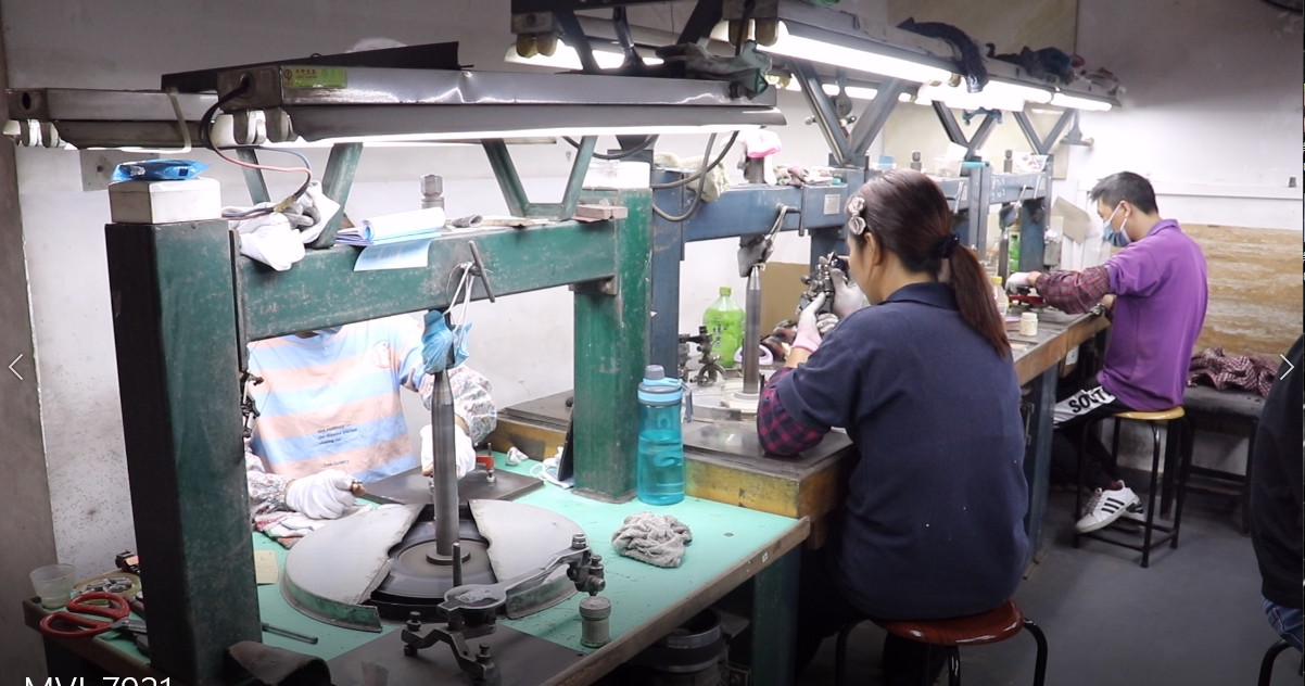 Tianyu gems yellow heart cut VS1 lab certified diamonds 2