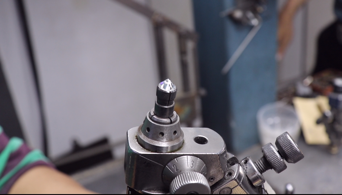 Tianyu gems yellow heart cut VS1 lab certified diamonds 5