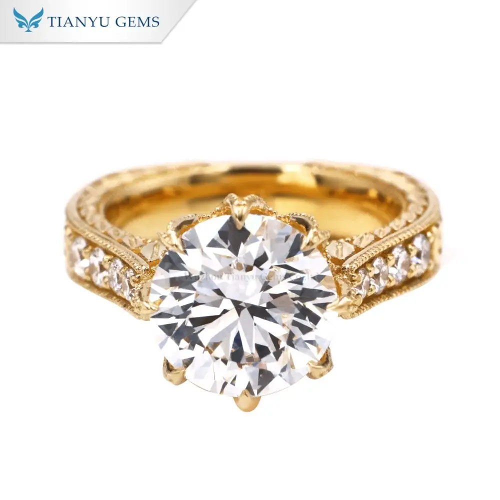 Anillo de compromiso de oro amarillo de 10k con diamante cultivado en laboratorio de talla redonda de Tianyu Gems 1