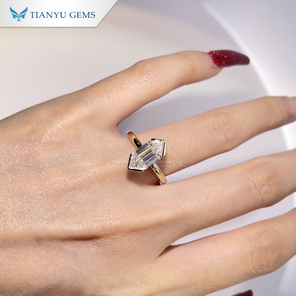 Cincin Emas Kuning 14k Tianyu Gems Cincin Pertunangan Solitaire Moissanite Bentuk Heksagon Untuk Wanita 4