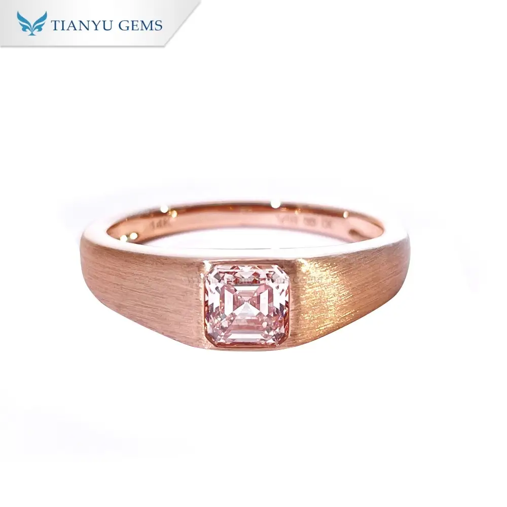 Bague Tianyu Gems Asscher en or rose 14 carats avec diamant rose de laboratoire, finition brossée. 1