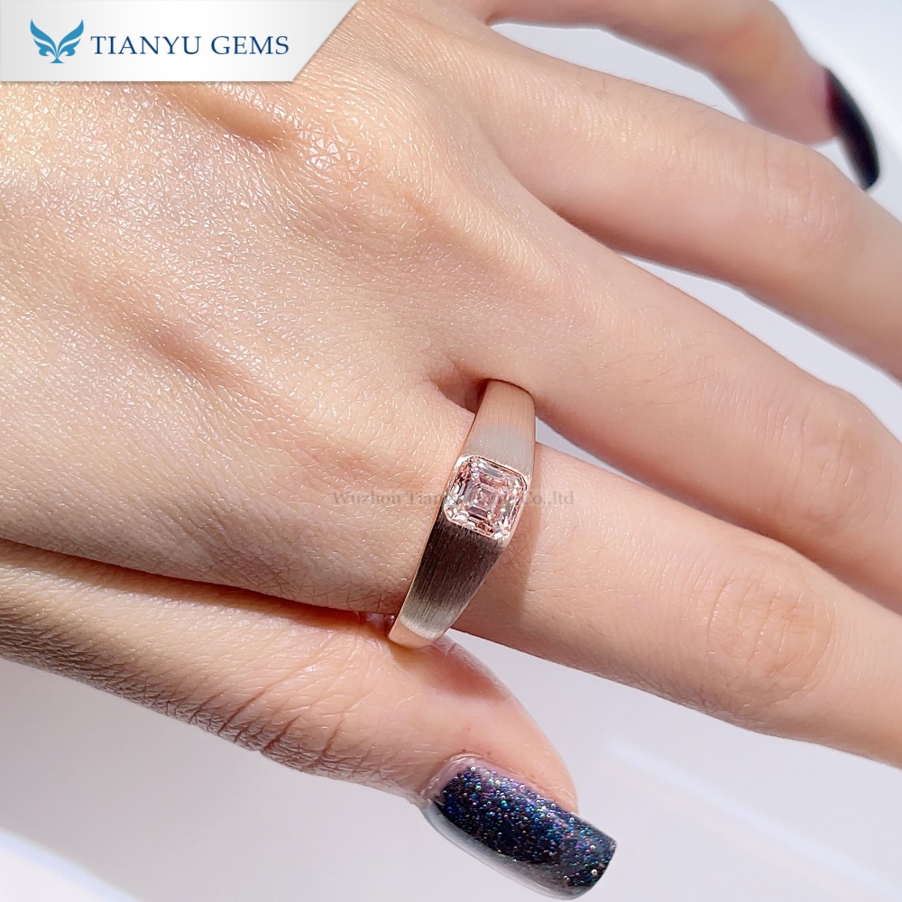 Bague Tianyu Gems Asscher en or rose 14 carats avec diamant rose de laboratoire, finition brossée. 2