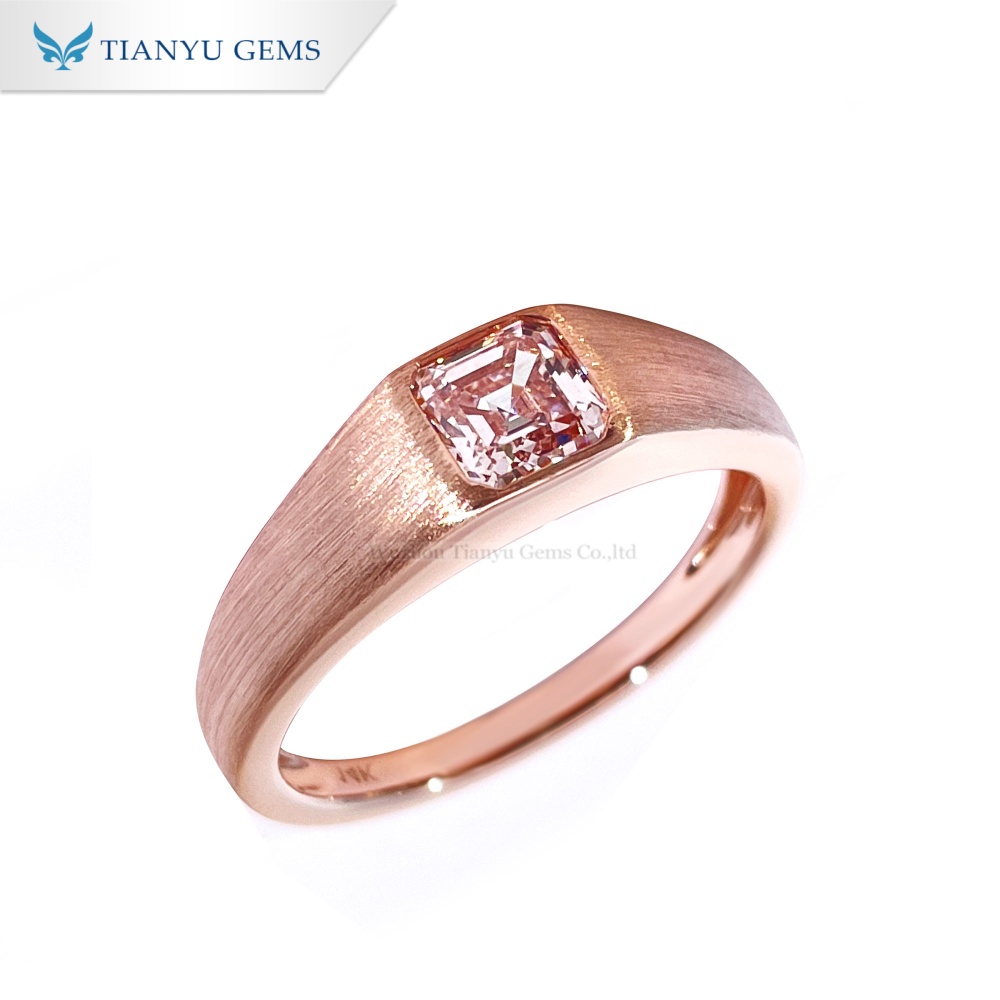Bague Tianyu Gems Asscher en or rose 14 carats avec diamant rose de laboratoire, finition brossée. 3