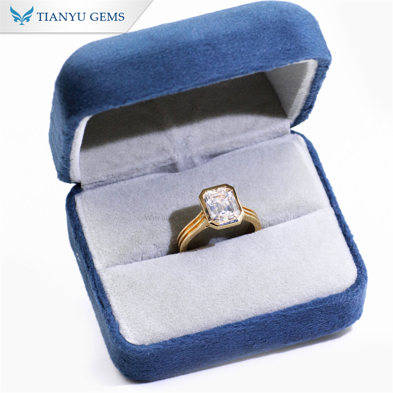 톈위 젬스 에메랄드 컷 솔리테어 옐로우 골드 약혼 반지 7