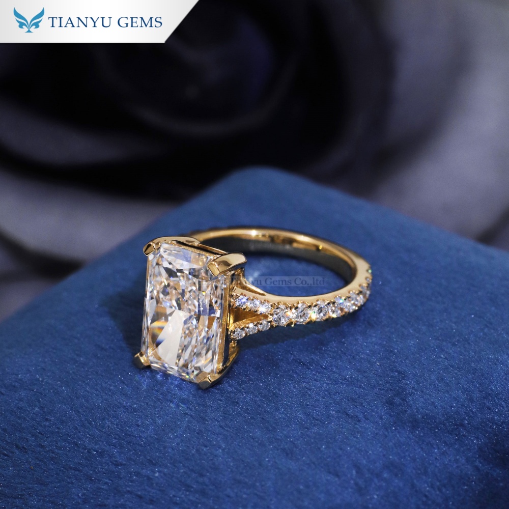 Tianyu Gems Yellow Gold Lab Grown Diamond Engagement Ring 18k Gold Radiant Cut Ring 3