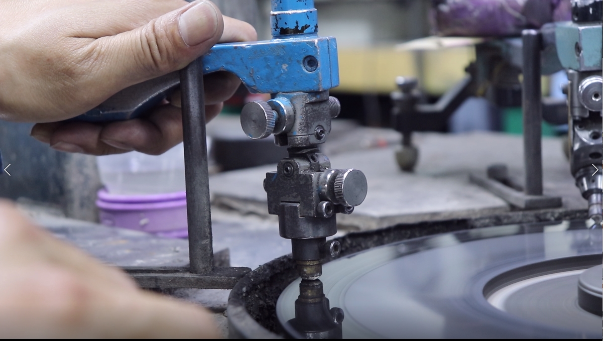 Tianyu gems Oval Lab Grown Blue Sapphire Hydrothermal Blue Sapphire Stone 11