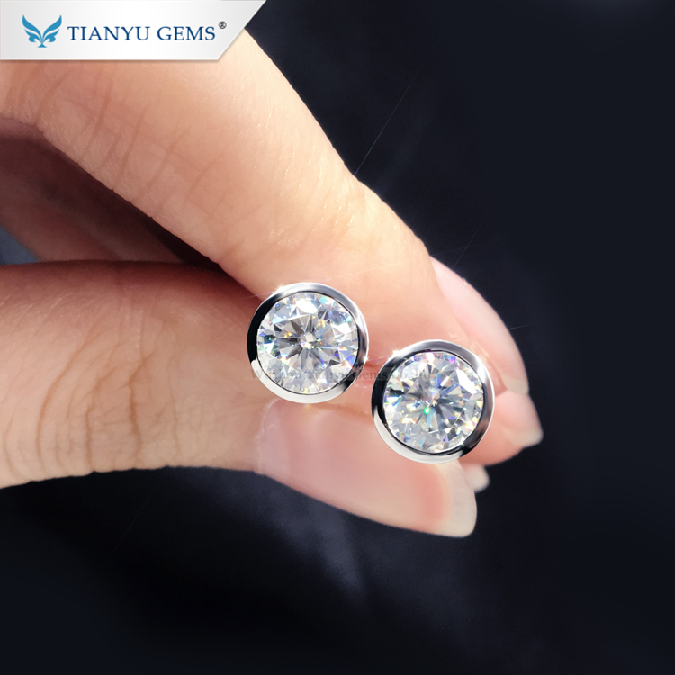 Tianyu 14k/18k white gold earring 6.5mm round heart&arrow moissanite screw back earring