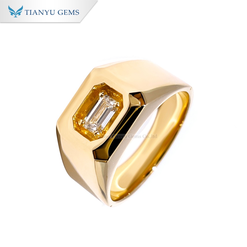 Tianyu Gems Smaragdschliff-Herrenring mit im Labor gezüchtetem Diamanten, 14 Karat Gelbgold 3