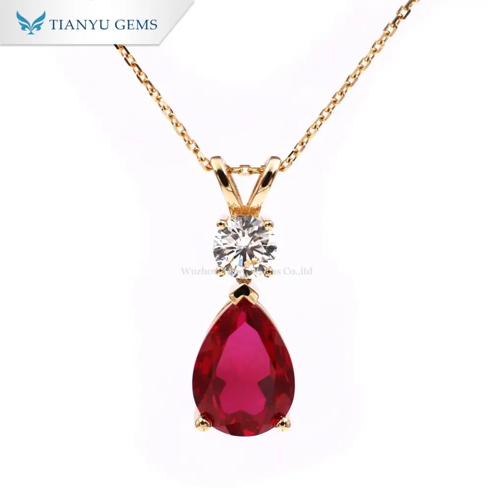 Collar de Tianyu Gems con rubí talla pera y diamante cultivado en laboratorio, en oro amarillo de 14k. 1