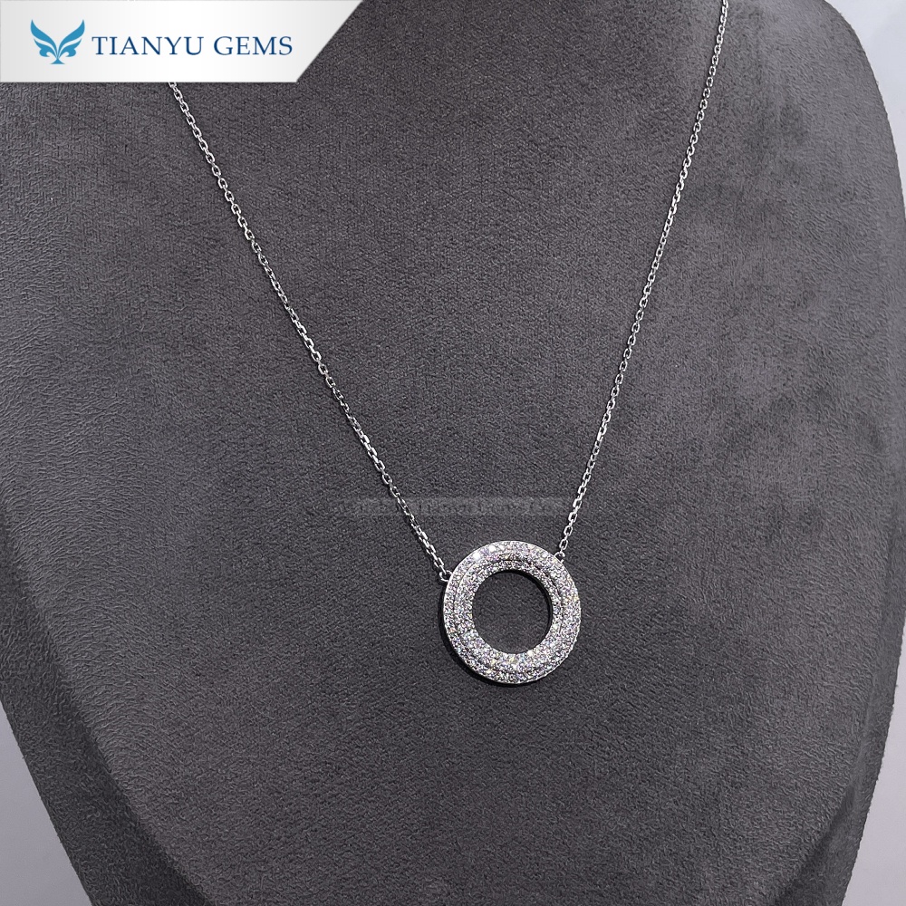 Dây chuyền vàng trắng hình tròn đính đá Moissanite hình tròn lồng trong vòng tròn. 4