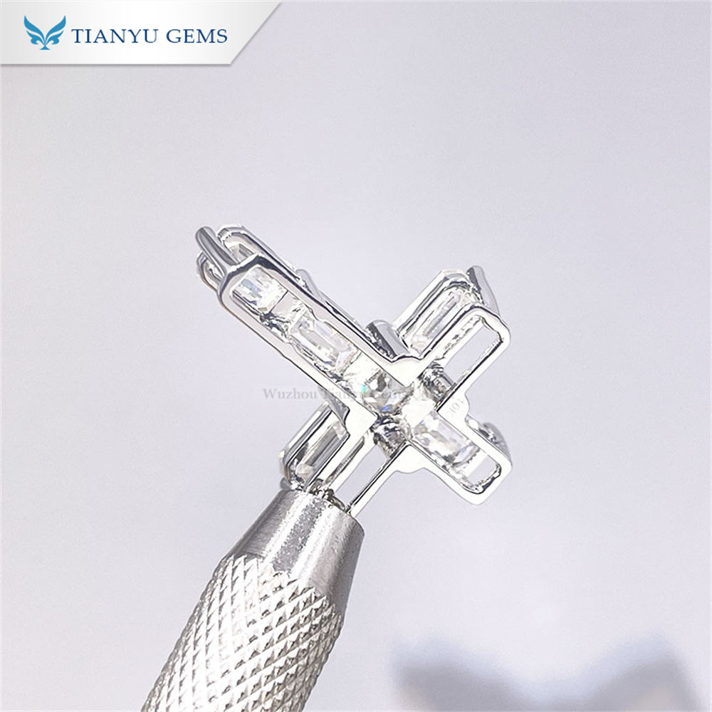 Tianyu Gems emerald cut moissanite diamond white gold cross pendant 4