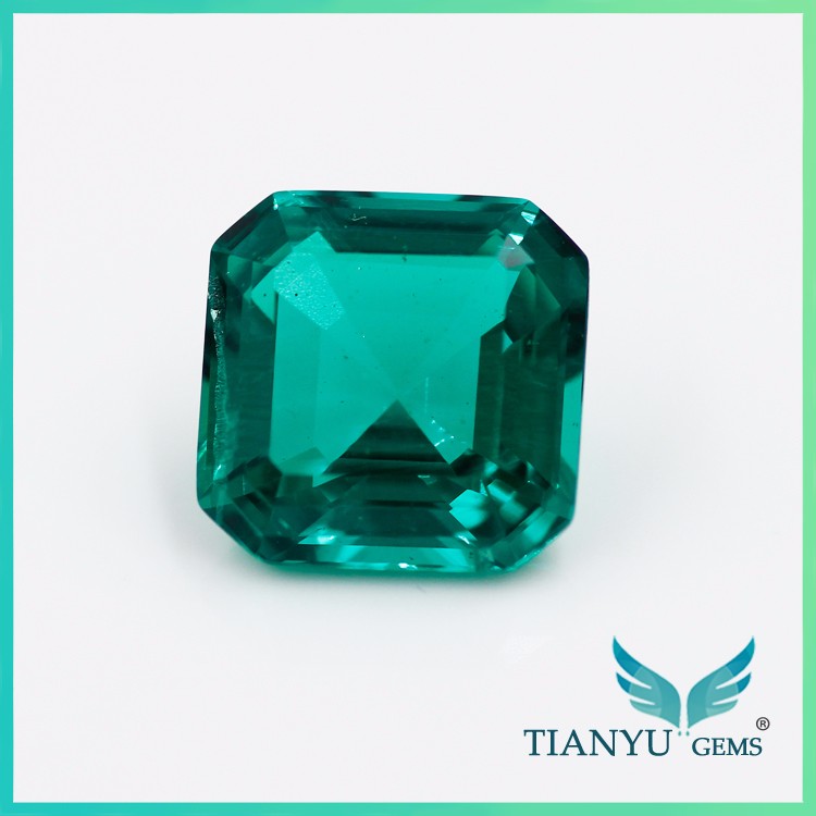 Tianyu gems - Wholesale artificial gemstone green color 8*8 mm emerald cut synthetic emerald 10