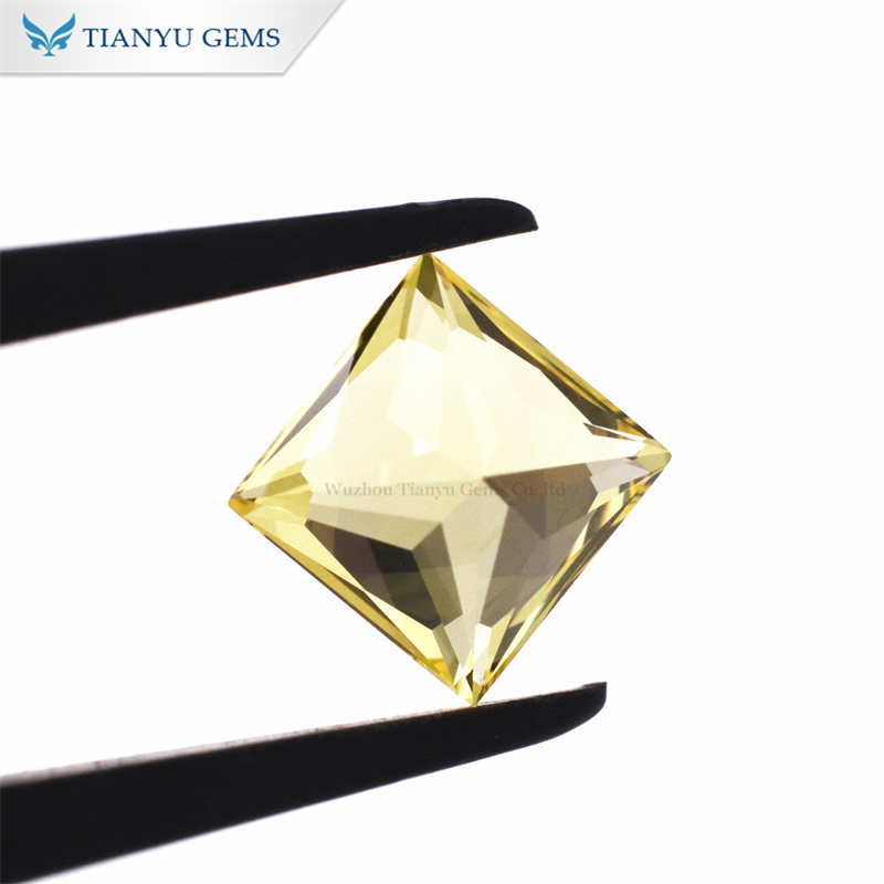 Princess Cut 8*8mm  Lab Grown Yellow Sapphire 9