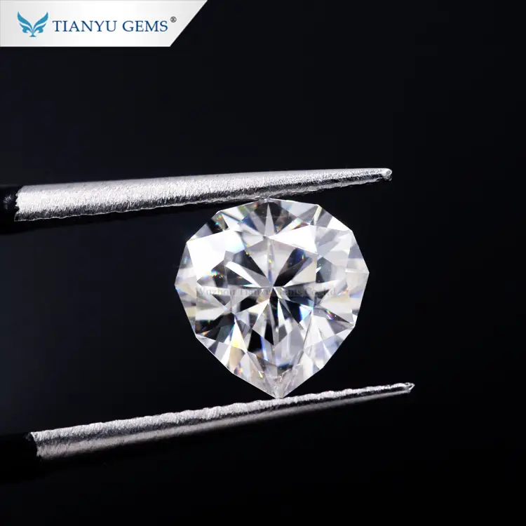 Tianyu gems white faceted girdle pear brilliant cut 7*7mm strong fire moissanite 1