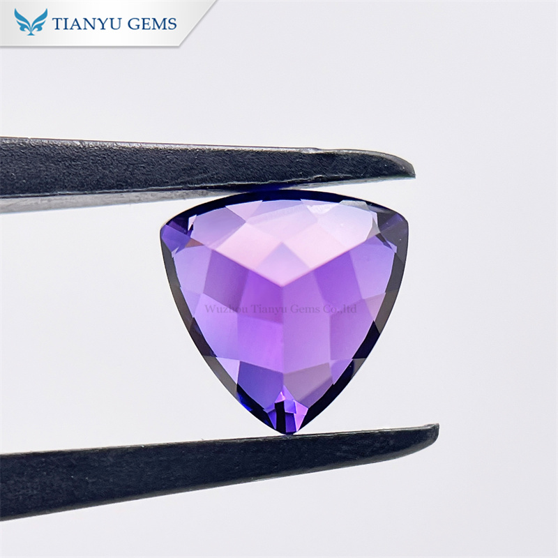 1조 원에 달하는 천연 커팅 및 실험실에서 제작된 진한 보라색 사파이어 원석 도매 9