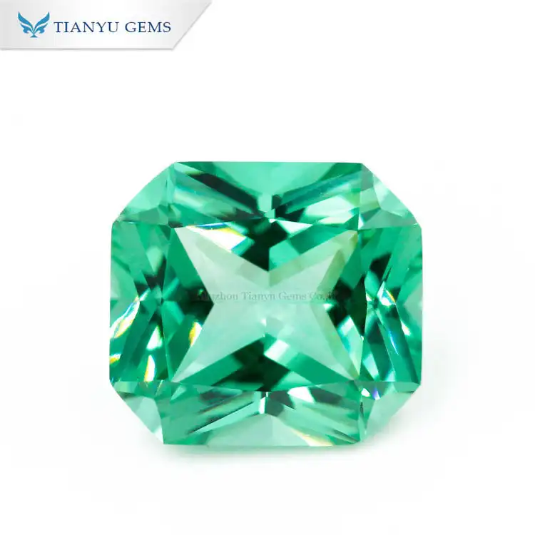 #A785 Light Emerald Green Square Cut Nanosital Synthetic Gemstone 1