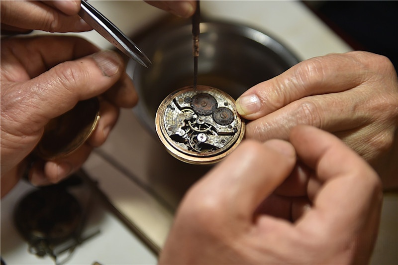 Matériaux et savoir-faire dévoilés : les éléments essentiels de la haute joaillerie horlogère 3