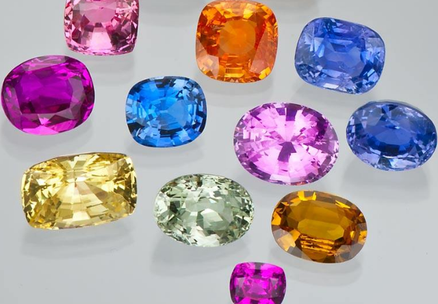 Discover the wonders of birthstones 12