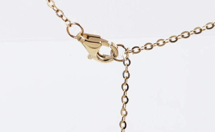 Choosing the Perfect Necklace Clasp: A Guide to Different Types 2