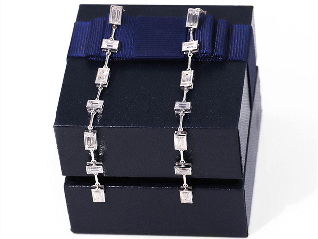 How to Tell The Difference Between Platinum, Silver and White Gold 5