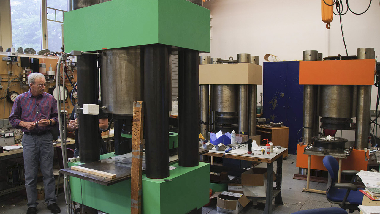 About the beautiful colored diamonds 5