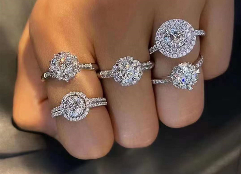 Why Should You Choose Moissanite For Your Engagement Ring? 3