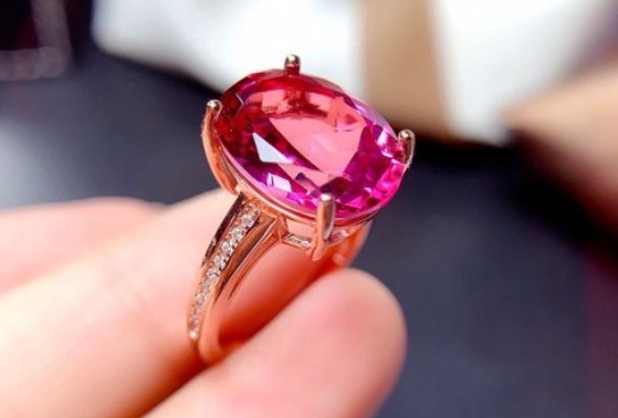 A Comprehensive Guide to Topaz's Varieties, Benefits, and Care Tips 5