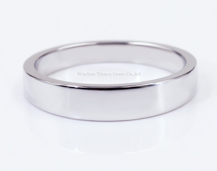 The Ultimate Guide to Men's Wedding Band Styles 3