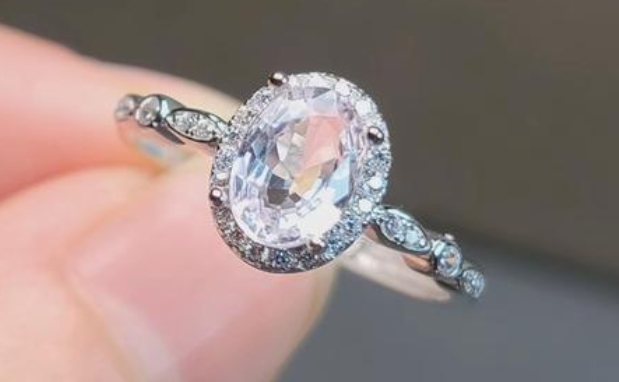 Ultimate Guide to Sapphires: Colors, Value, Origins, and Market Trends 10