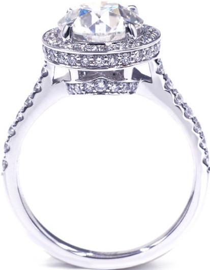 Exquisite Cathedral Ring Settings: Exploring the Different Styles 6